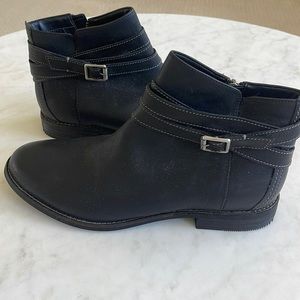 Clarks Maypearl Edie Leather Black Boots Size 10 Brand New w Tags